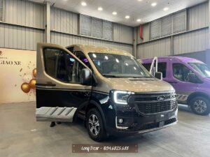 Ford-transit-limousine